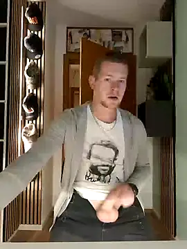 Playbunniboy online show from 12-19-24, 05:08