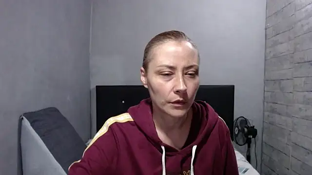 cataanderson  online show from 04-07-26, 10:50