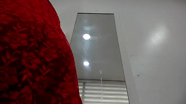 Snapshot of moxa_hot chatting on 09-19-25, 02:32 moxa hot online show from 09-19-25, 02:32