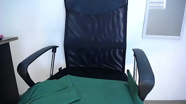 Snapshot of moxa_hot chatting on 01-14-25, 04:39 moxa hot online show from 01-14-25, 04:39