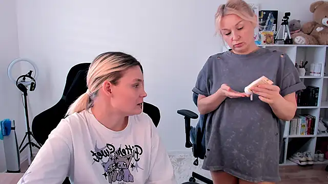 hotblonds online show from 02-06-26, 11:50