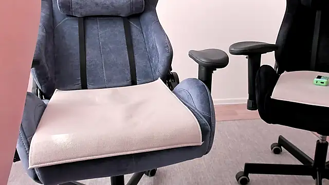 hotblonds online show from 03-21-25, 01:45