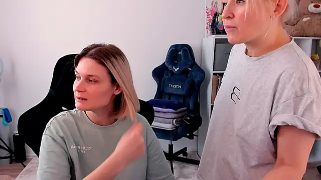 hotblonds online show from 03-13-26, 11:26