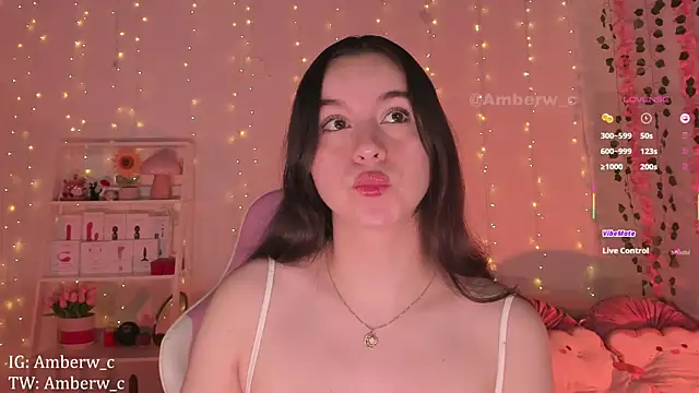 Ambeerouse online show from 10-20-25, 02:13