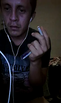 Snapshot of landy20cm chatting on 12-05-24, 07:43 landy20cm online show from 12-05-24, 07:43