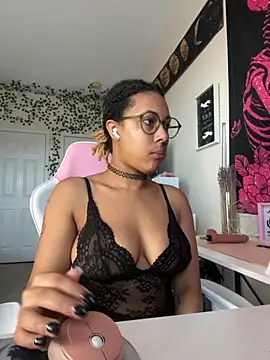 goddessxdreaxo online show from 11-10-25, 01:38