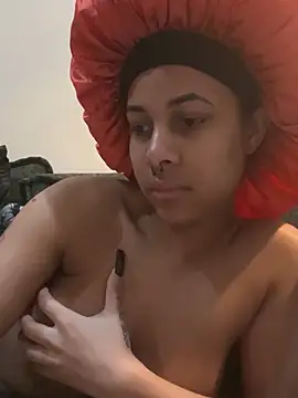 Snapshot of goddessxdreaxo chatting on 02-21-25, 02:38 goddessxdreaxo online show from 02-21-25, 02:38