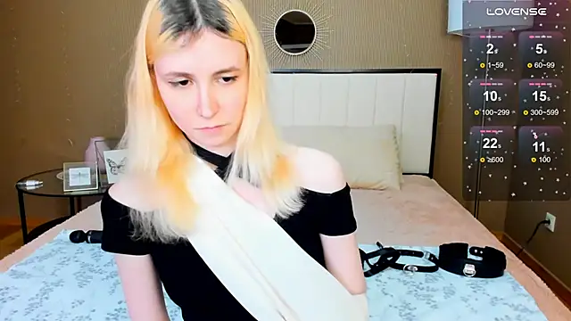 fleximona online show from 10-11-25, 10:27