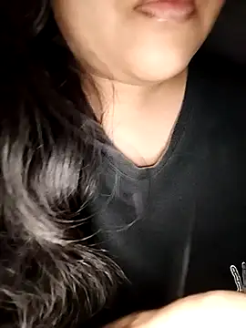 Snapshot of Annerae chatting on 10-10-25, 04:41 Annerae online show from 10-10-25, 04:41