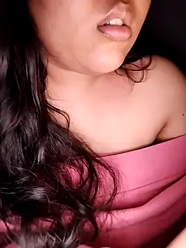 Snapshot of Annerae chatting on 10-05-25, 04:31 Annerae online show from 10-05-25, 04:31