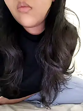 Snapshot of Annerae chatting on 03-18-25, 10:58 Annerae online show from 03-18-25, 10:58