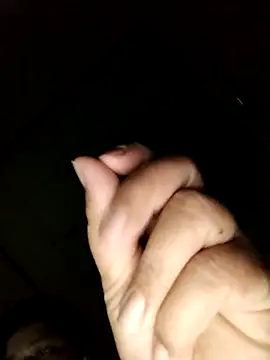 Snapshot of Annerae chatting on 09-16-25, 03:35 Annerae online show from 09-16-25, 03:35