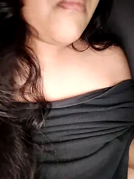 Snapshot of Annerae chatting on 09-26-25, 06:26 Annerae online show from 09-26-25, 06:26