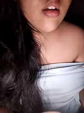 Snapshot of Annerae chatting on 09-19-25, 04:44 Annerae online show from 09-19-25, 04:44