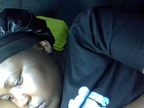 cute-marianna online show from 10-13-25, 04:03