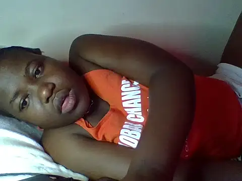 cute-marianna online show from 12-15-25, 10:32