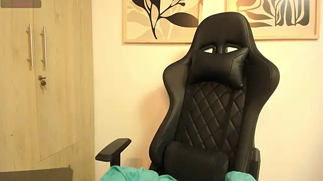 Ash milk online show from 04-15-26, 01:59