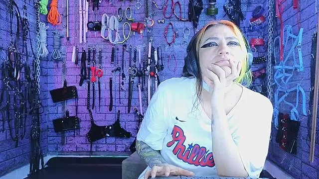 PANDORANEZZ online show from 11-15-25, 05:55