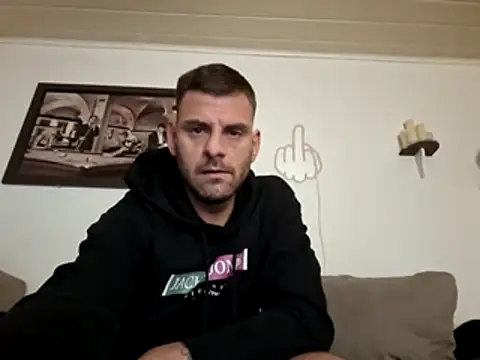 Snapshot of Badkev91 chatting on 11-04-25, 02:43 Badkev91 online show from 11-04-25, 02:43