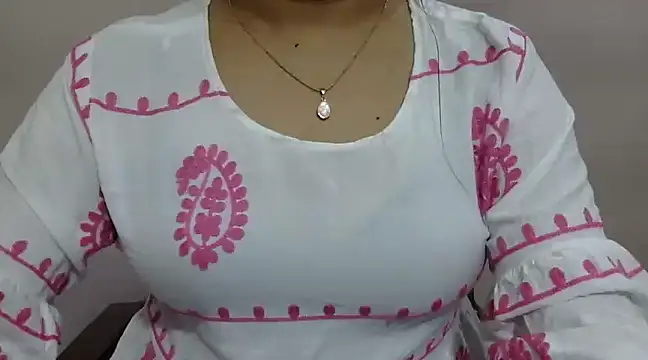 Snapshot of mahira_999 chatting on 01-23-25, 03:16 mahira 999 online show from 01-23-25, 03:16