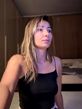 YOUR-KARINA online show from 11-25-25, 12:55