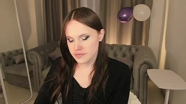 EffieMinki online show from 04-11-26, 09:07