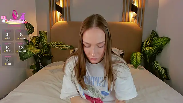 Kira Quinn online show from 11-07-25, 07:13