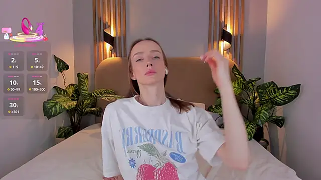 Kira Quinn online show from 10-16-25, 07:16