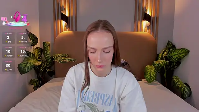 Kira Quinn online show from 11-01-25, 06:51