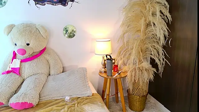 SarahCinnamon- online show from 07-11-26, 01:44