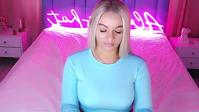 AllwaysHotJ online show from 10-20-25, 02:13