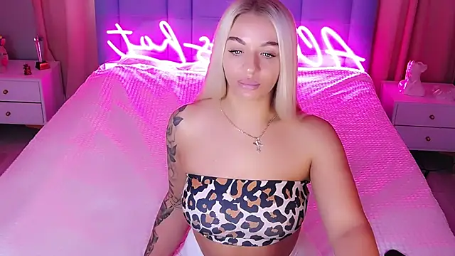 AllwaysHotJ online show from 10-24-25, 01:59