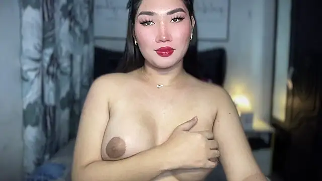 Snapshot of Miss_Deliciousness chatting on 04-21-26, 04:13 Miss Deliciousness online show from 04-21-26, 04:13