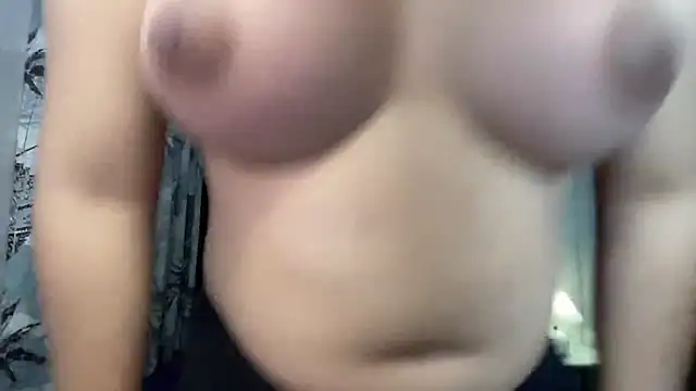 Miss Deliciousness online show from 10-29-25, 03:55