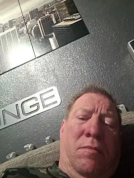 tomtom111111 online show from 01-07-26, 10:48