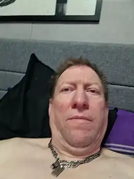 tomtom111111 online show from 02-05-26, 03:08