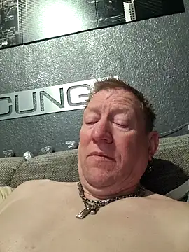 tomtom111111 online show from 12-05-25, 07:45