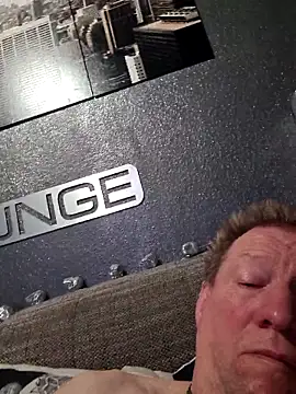 tomtom111111 online show from 03-23-26, 09:36