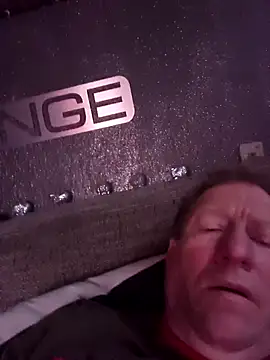 tomtom111111 online show from 11-07-25, 02:54