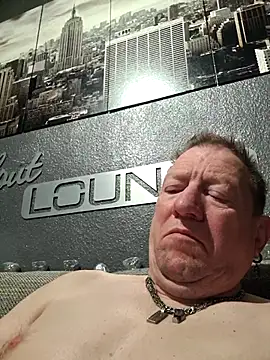 tomtom111111 online show from 02-21-26, 05:31