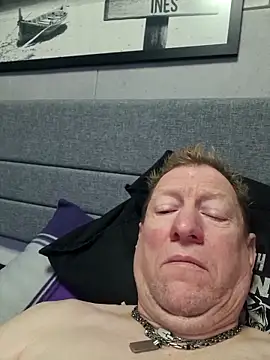 tomtom111111 online show from 12-14-25, 10:32