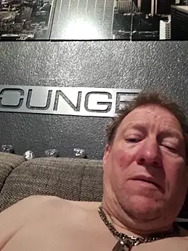 tomtom111111 online show from 02-12-26, 09:14