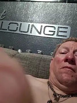 tomtom111111 online show from 03-01-26, 10:10