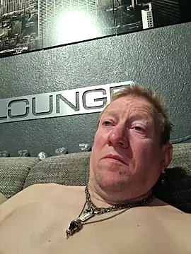 tomtom111111 online show from 03-17-26, 09:40