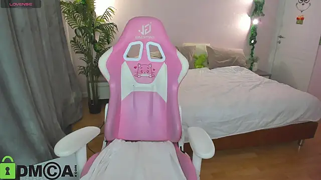 Lesya Flin online show from 12-18-25, 09:25