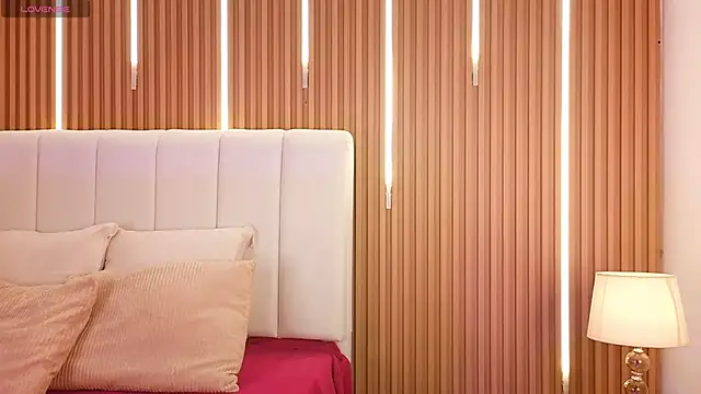 KimSensual  online show from 04-09-26, 12:33