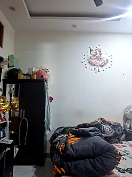 Snapshot of GYMBOY0071 chatting on 02-01-26, 08:12 GYMBOY0071 online show from 02-01-26, 08:12