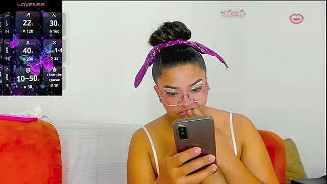 moana taylor online show from 03-29-26, 09:38