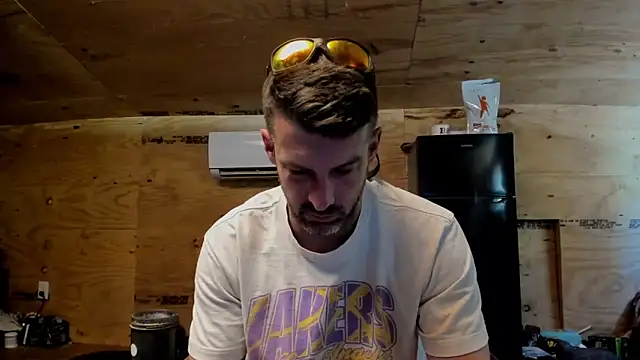 Kenny Kyle online show from 10-12-25, 05:47