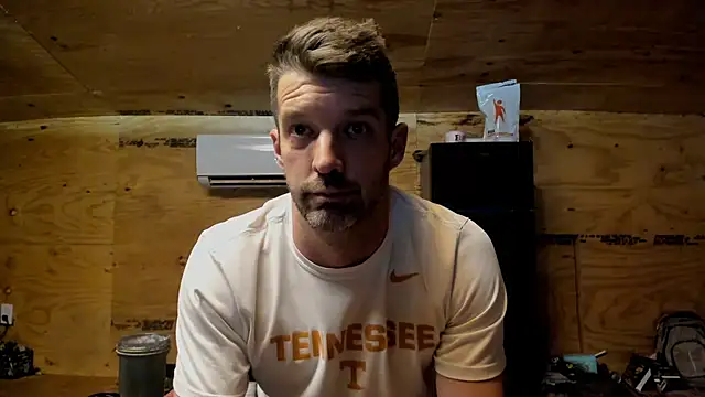 Kenny Kyle online show from 10-14-25, 01:50
